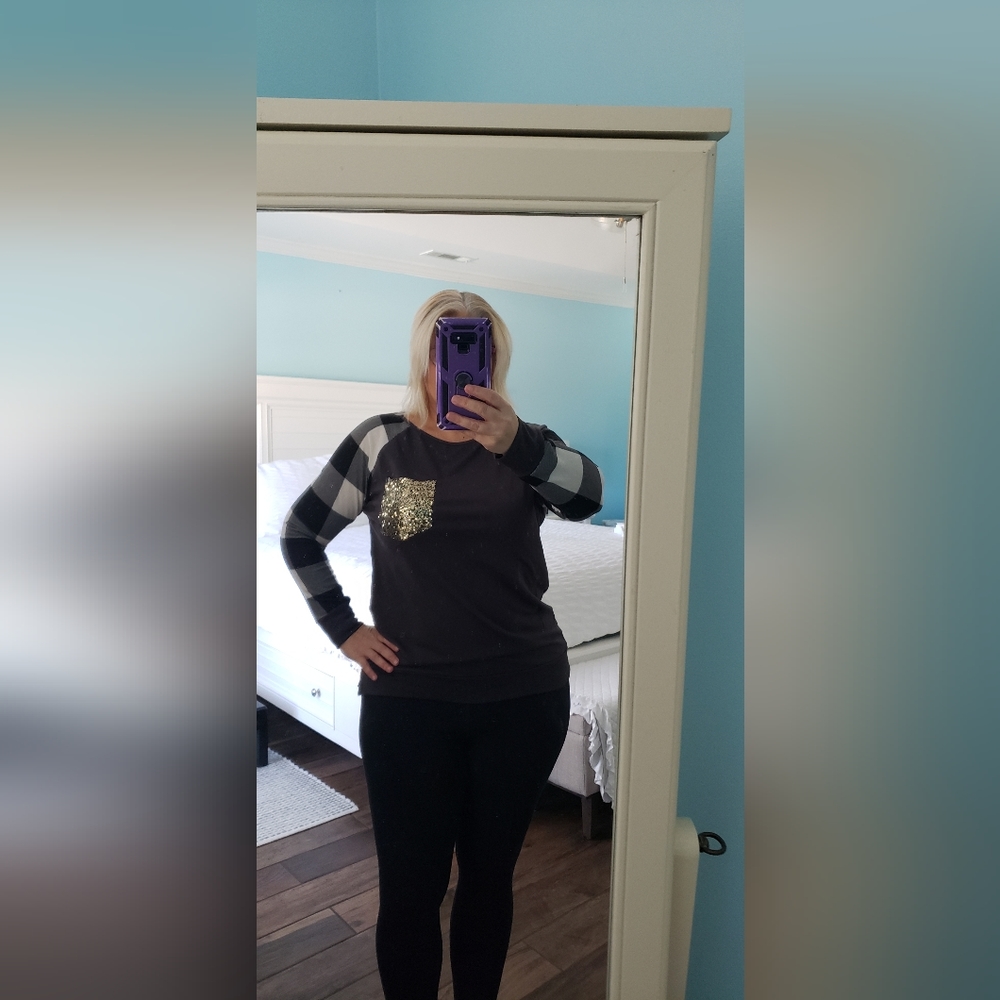 🖤 Top 🖤 - Picture 3 of 10